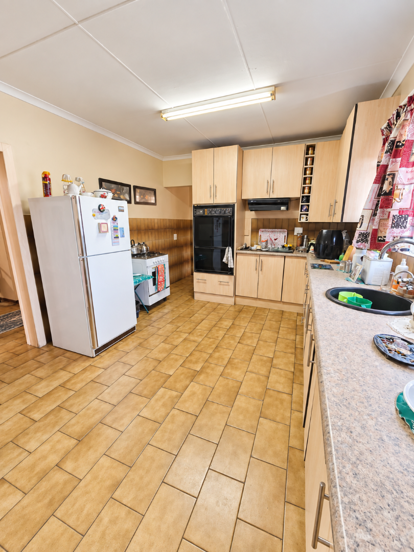 4 Bedroom Property for Sale in Wilkoppies North West